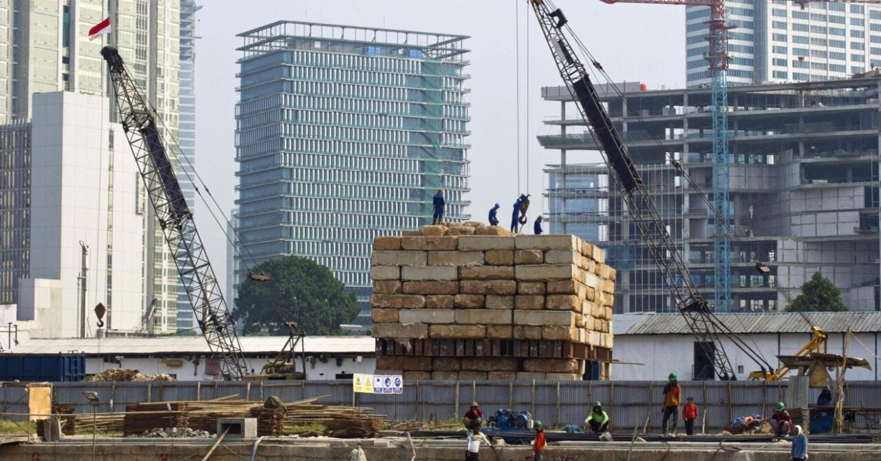 Indonesia’s growth in 2015 slows for fifth consecutive year