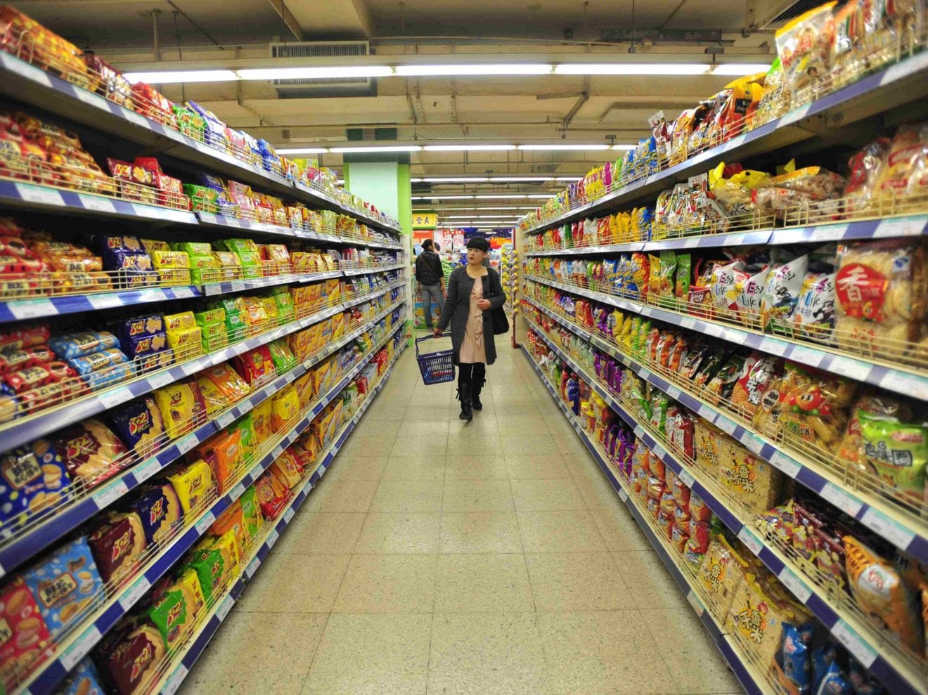 Christmas shopping: Consumer anxiety falls in time for retail season
