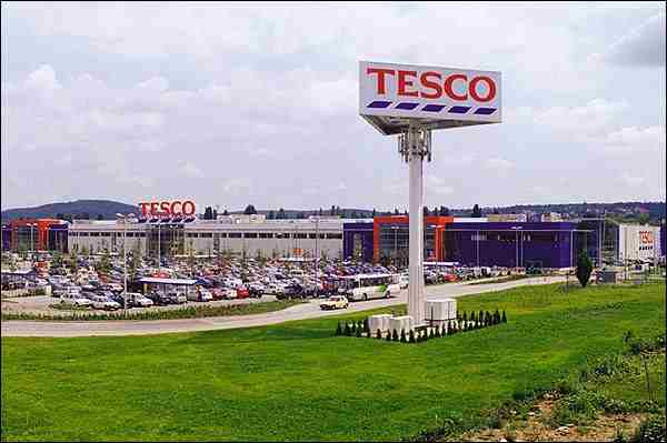 Tesco’s opening salvo in 2015: Price cuts