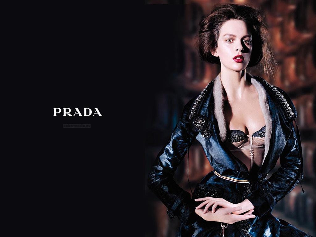 Prada Fashion 27