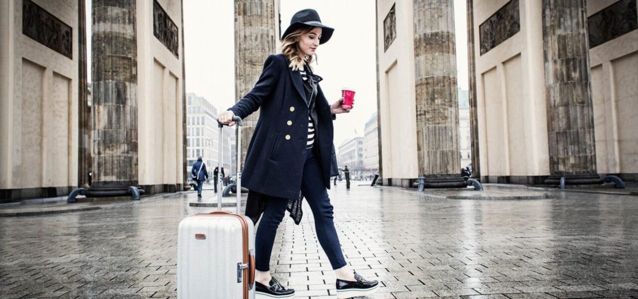 Samsonite snaps up retail chain