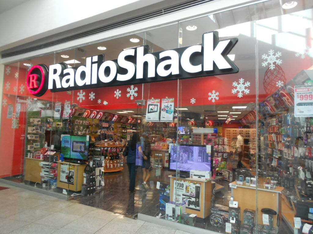 RadioShack to auction brand name