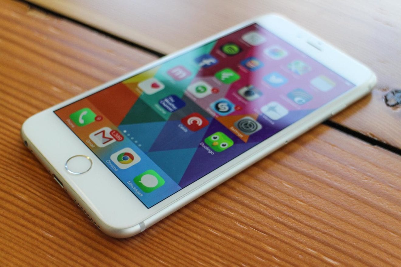Apple makes iPhone screen fixes easier as states mull repair laws