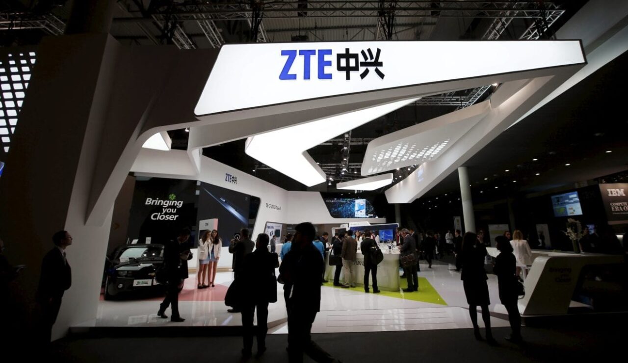 ZTE back to black for the first quarter