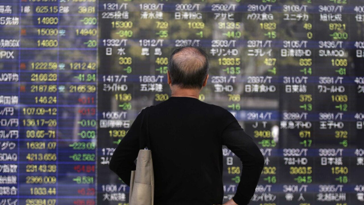 Asia shares fall led by Shanghai as investors eye safety ahead of Greece