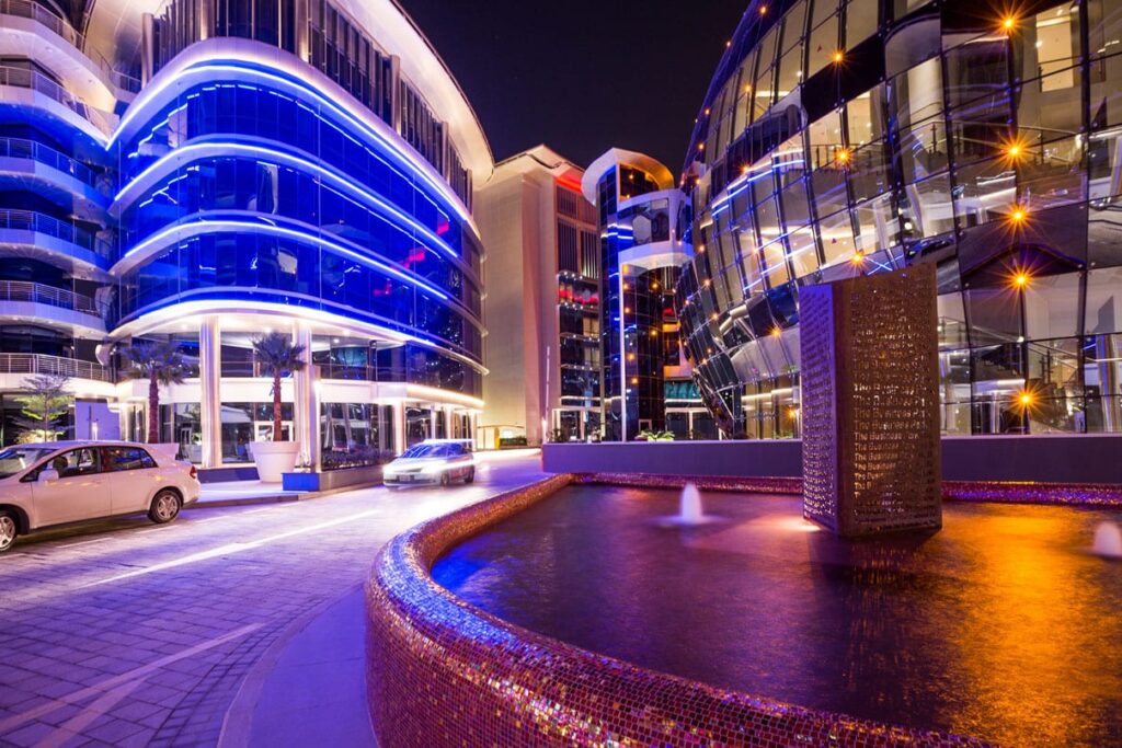 GE Lighting Crowne Plaza Qatar Architecture 1