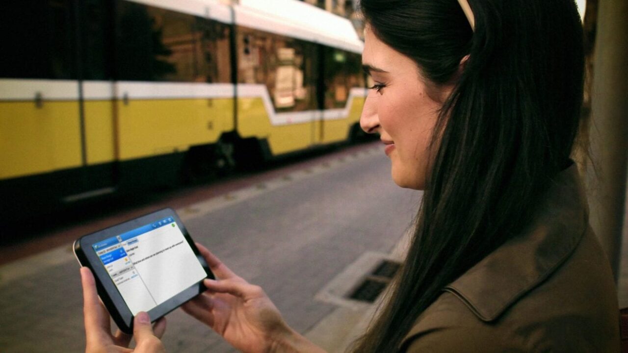 Vietnam tablet market soars