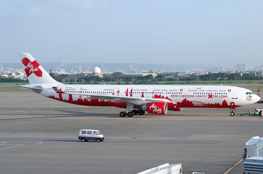 Airbus A330 AirAsia X 9M XXA Taipei November 2011