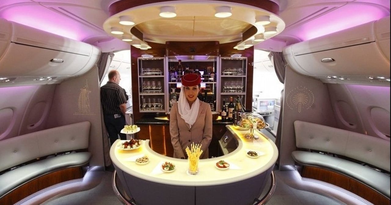 Qantas and Singapore named the best airlines in the world by AirlineRatings.com