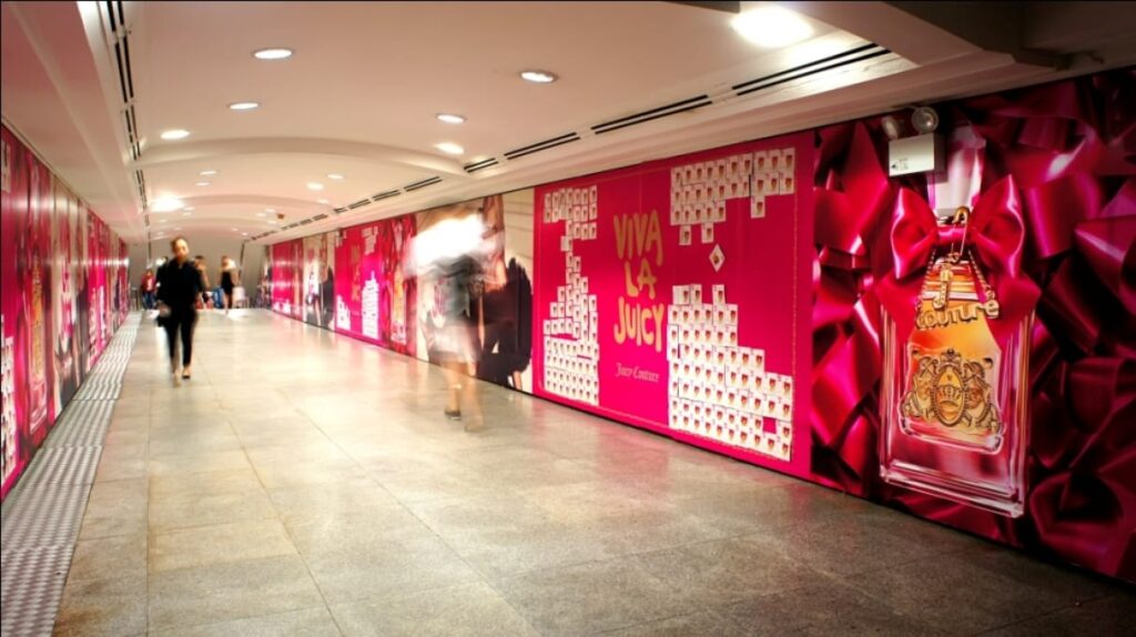 JC Decaux launches new digital signage network at Singapore mall ION Orchard