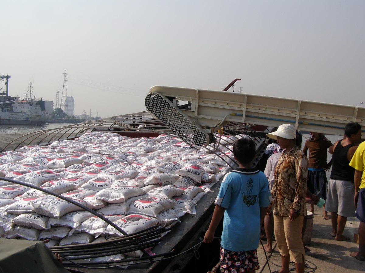 Rice prices ease in Vietnam; Thai grain stable
