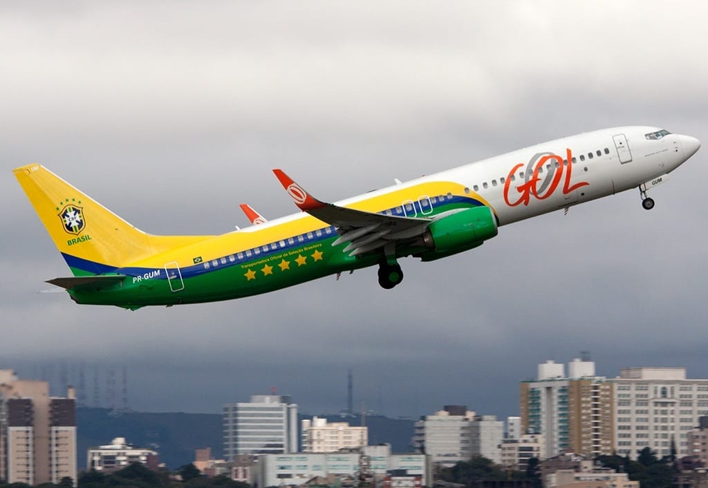 Brazilian Airline Azul Sells Stake to HNA Group of China