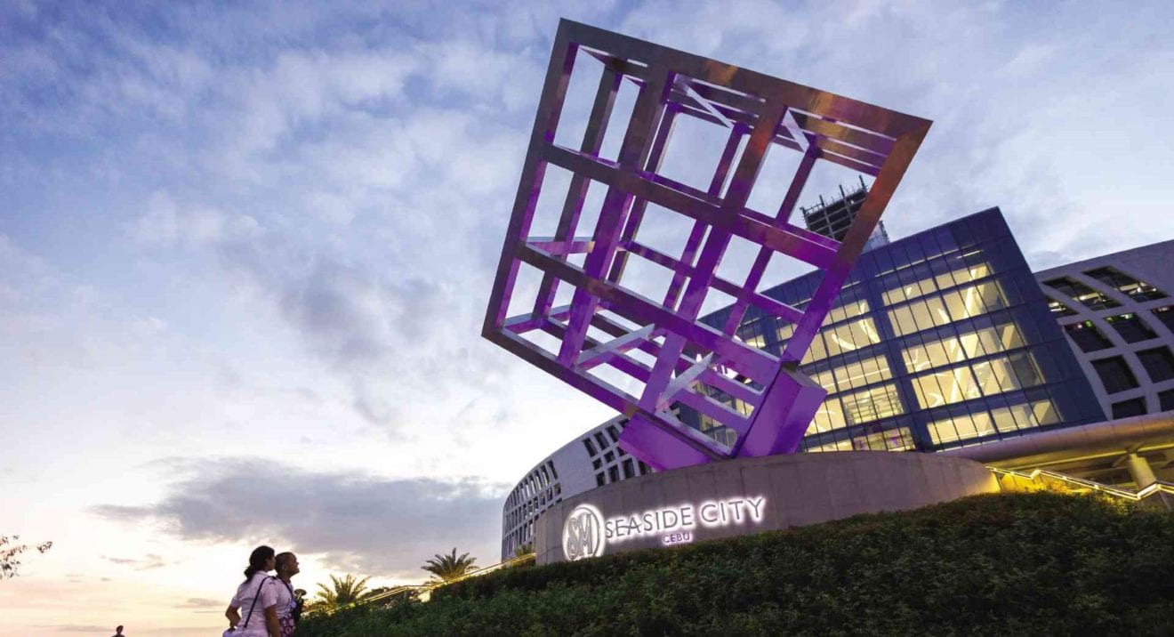 SM Seaside City opens in Cebu