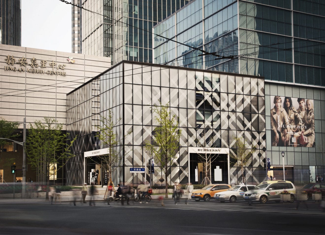 Burberry reports positive Q3, retail sales up 4 percent