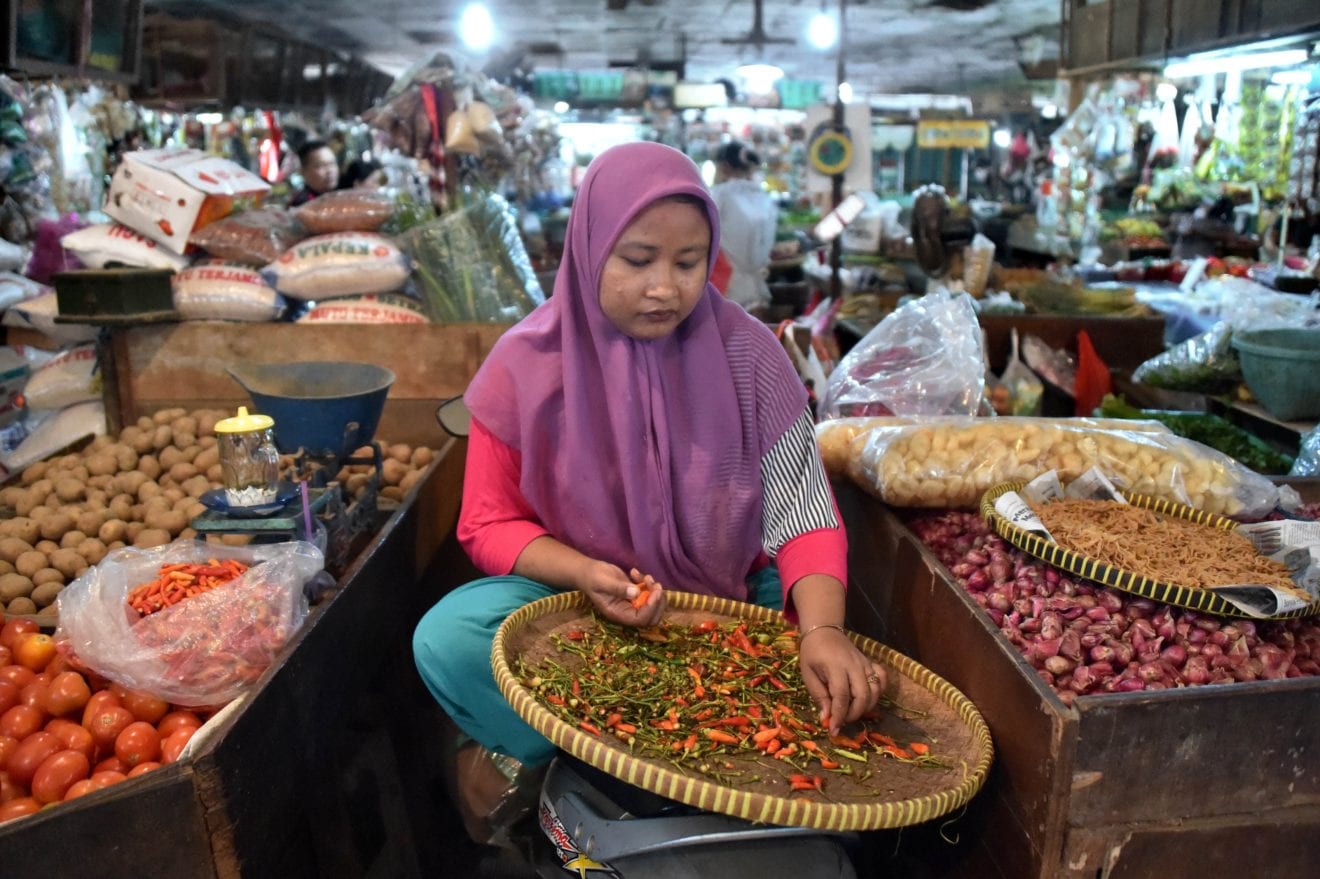 Inflation May Accelerate to 4.38% in January