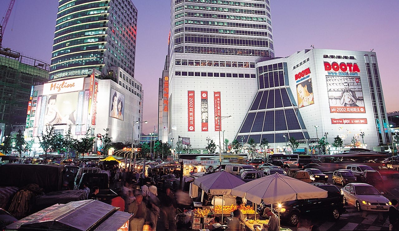 Korean department stores trigger restaurant battle