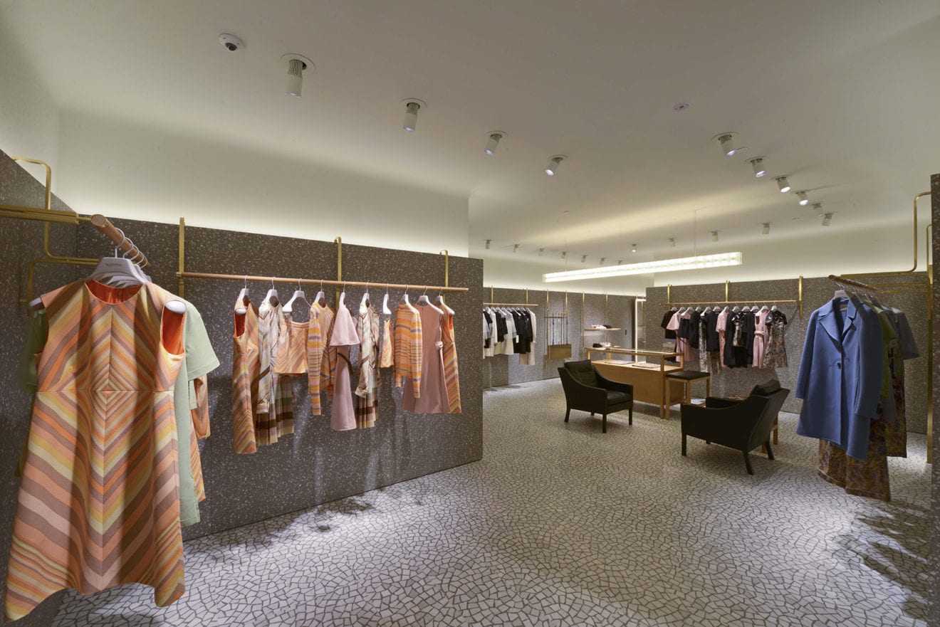 Online shopping will never defeat brick-and-mortar shops in Singapore: report