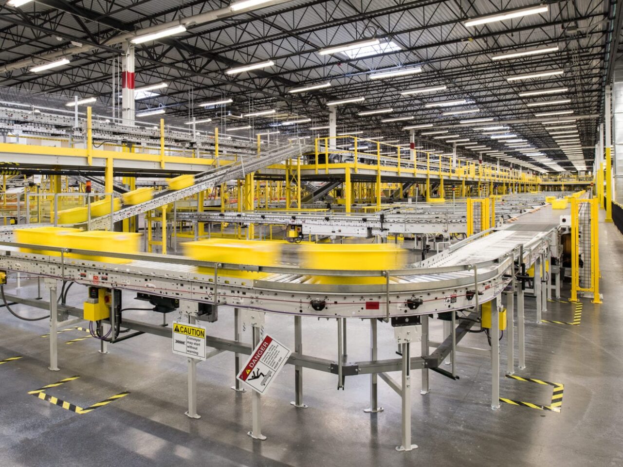 Amazon shores up logistics in China as its global delivery business