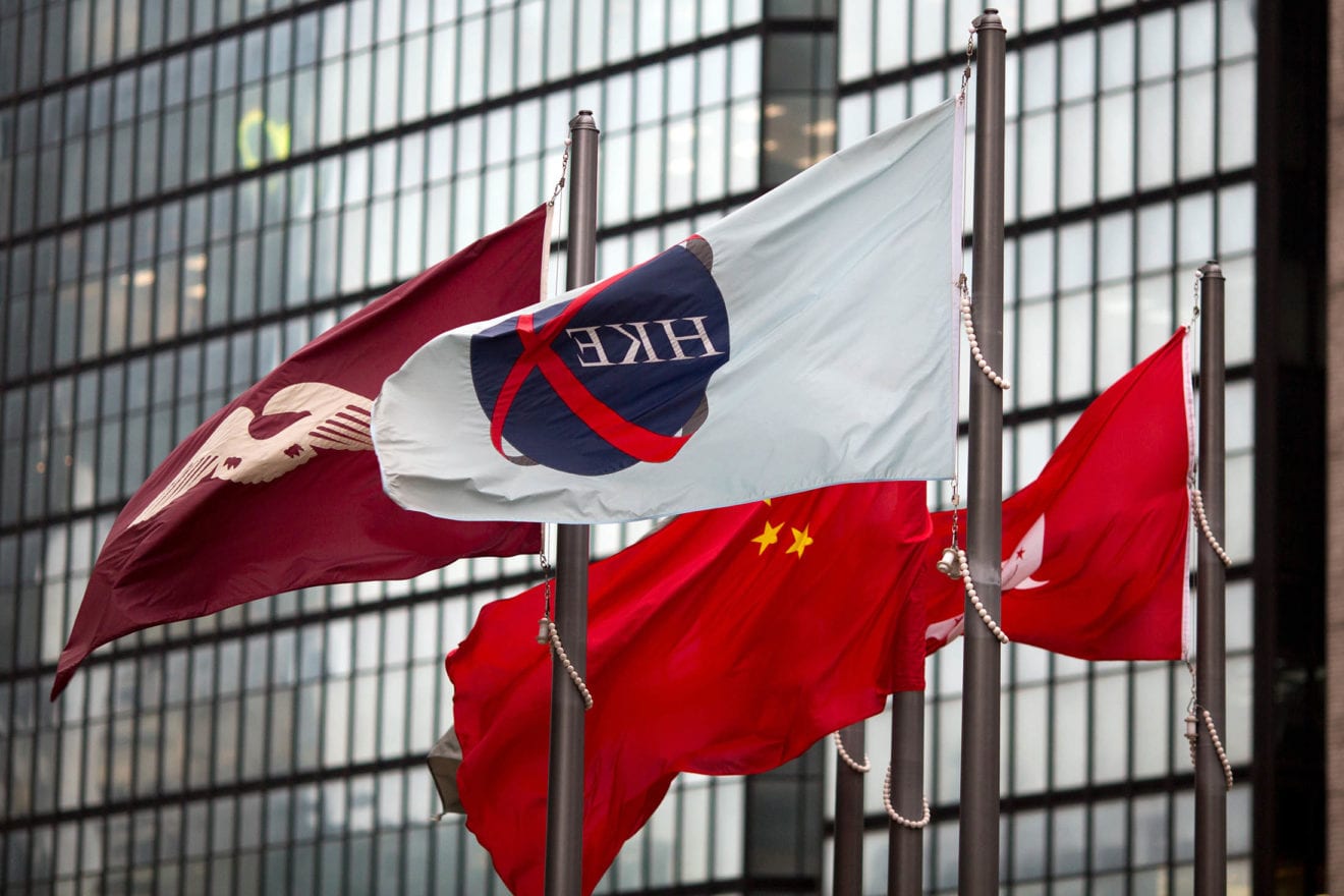Hong Kong’s Stocks Tumble to Three-Year Low After Trading Break