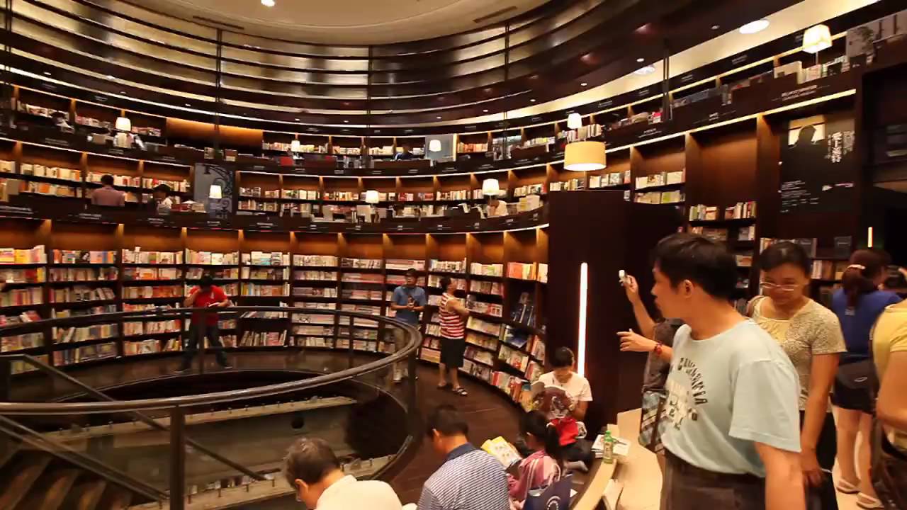 Yes24 testing robot to help out in bookstore