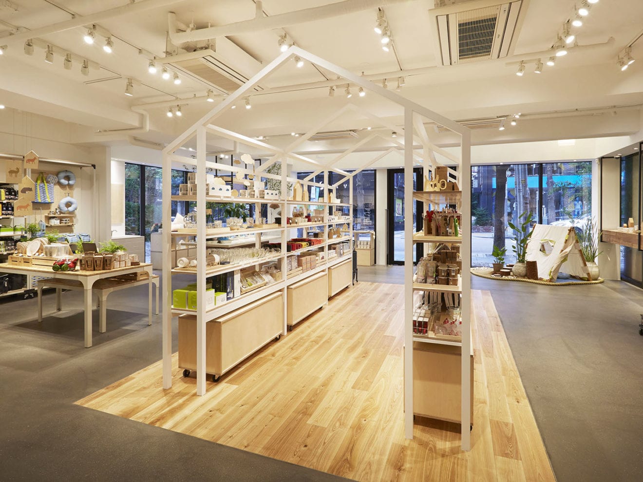 JAJU continues quiet battle with Muji