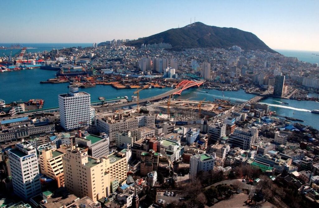 Chinese influx lifts Jeju’s growth