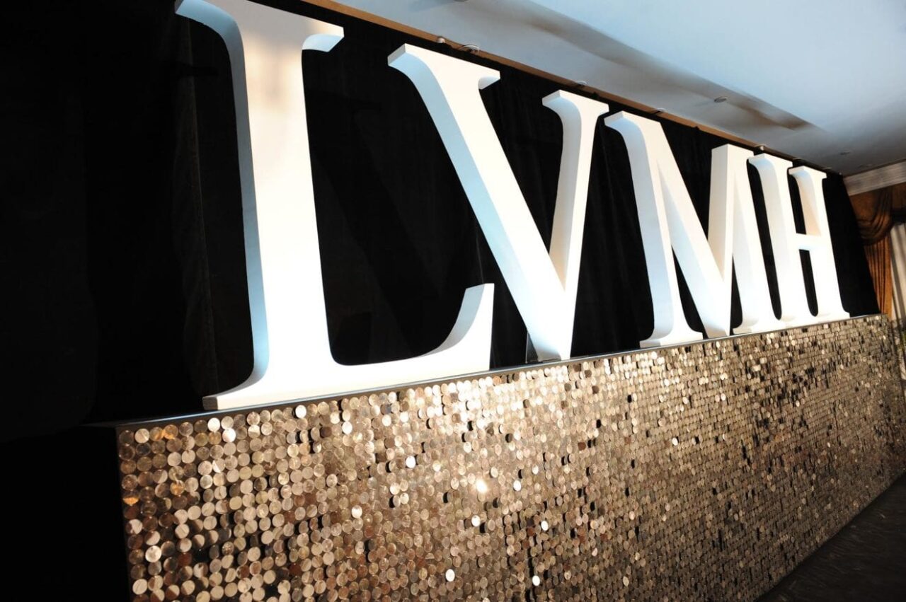 LVMH Battles Billion-Euro Lawsuit: Luxury Leader Denies Claim of Misappropriating Hermès Heir’s Shares