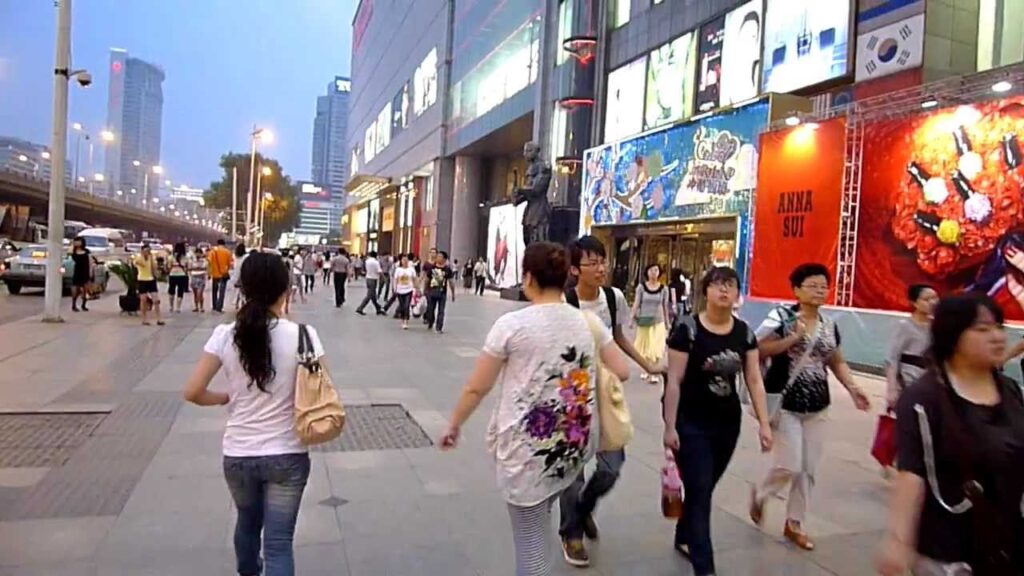 China’s neighbourhood malls a bright spot in sluggish retail sector