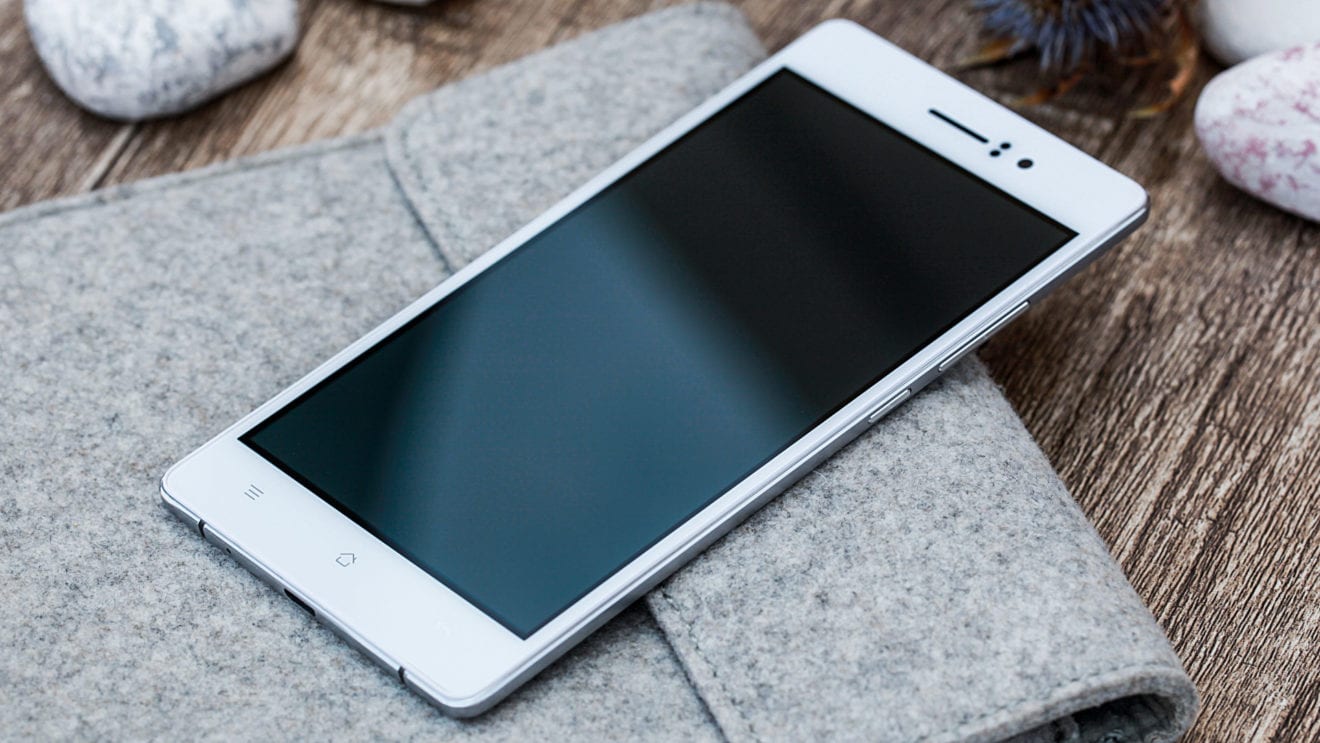 Oppo, Vivo snap at Apple’s heels in China mobile market