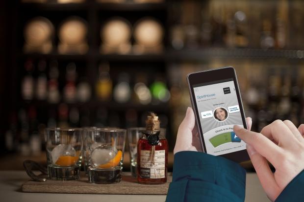 46219 01 seems customers leave bigger tips use mobile payment apps