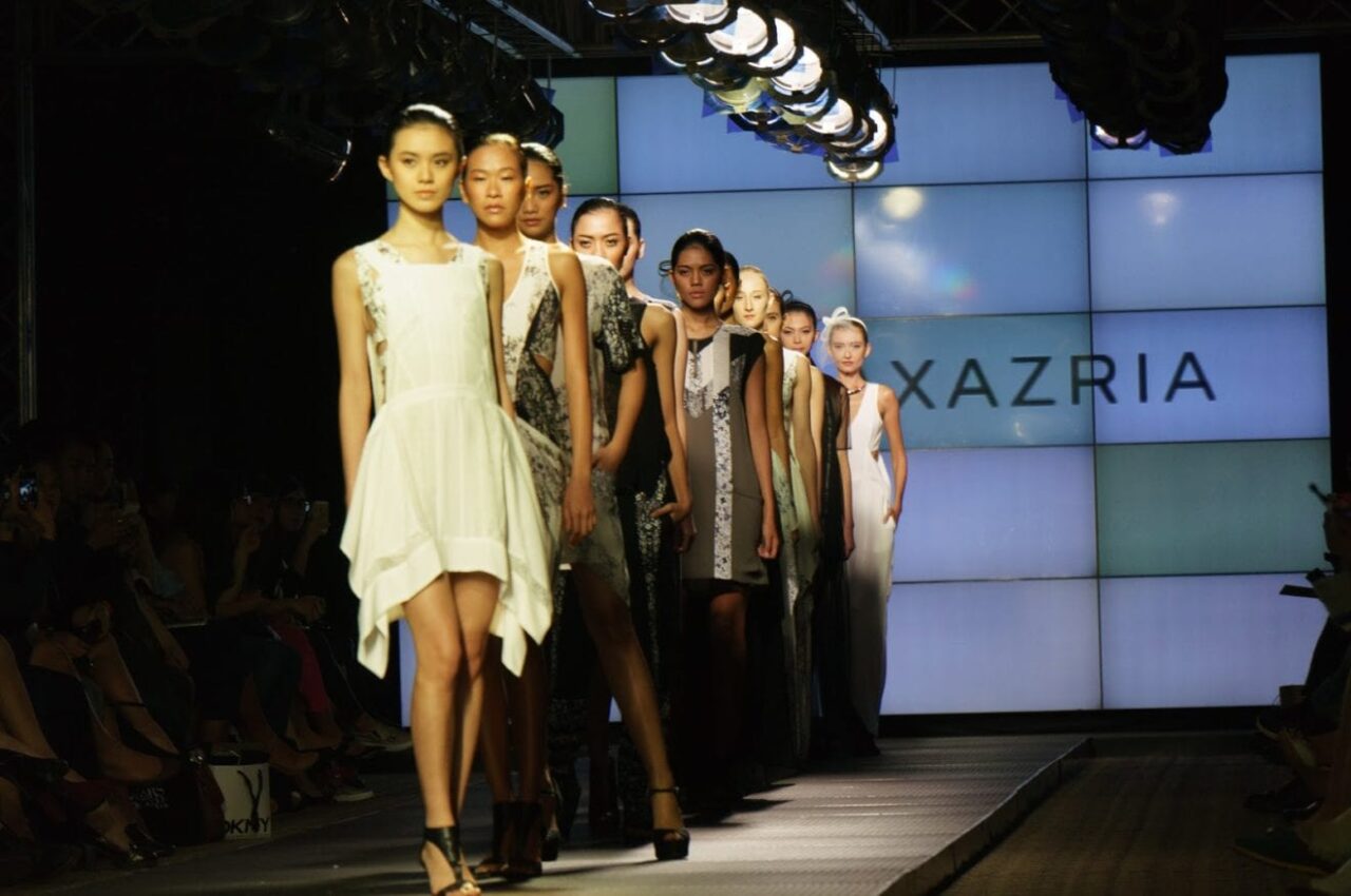 BCBGMAXAZRIA  15