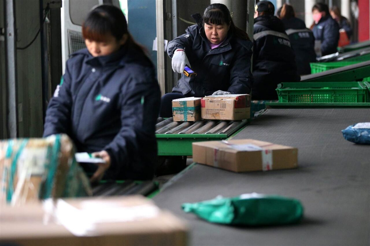 china singles ejo 111015 89fc76bbc6e102f7bb1a97c72bc99094.nbcnews ux 2880 1000