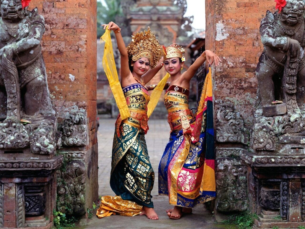 indonesia bali dancers