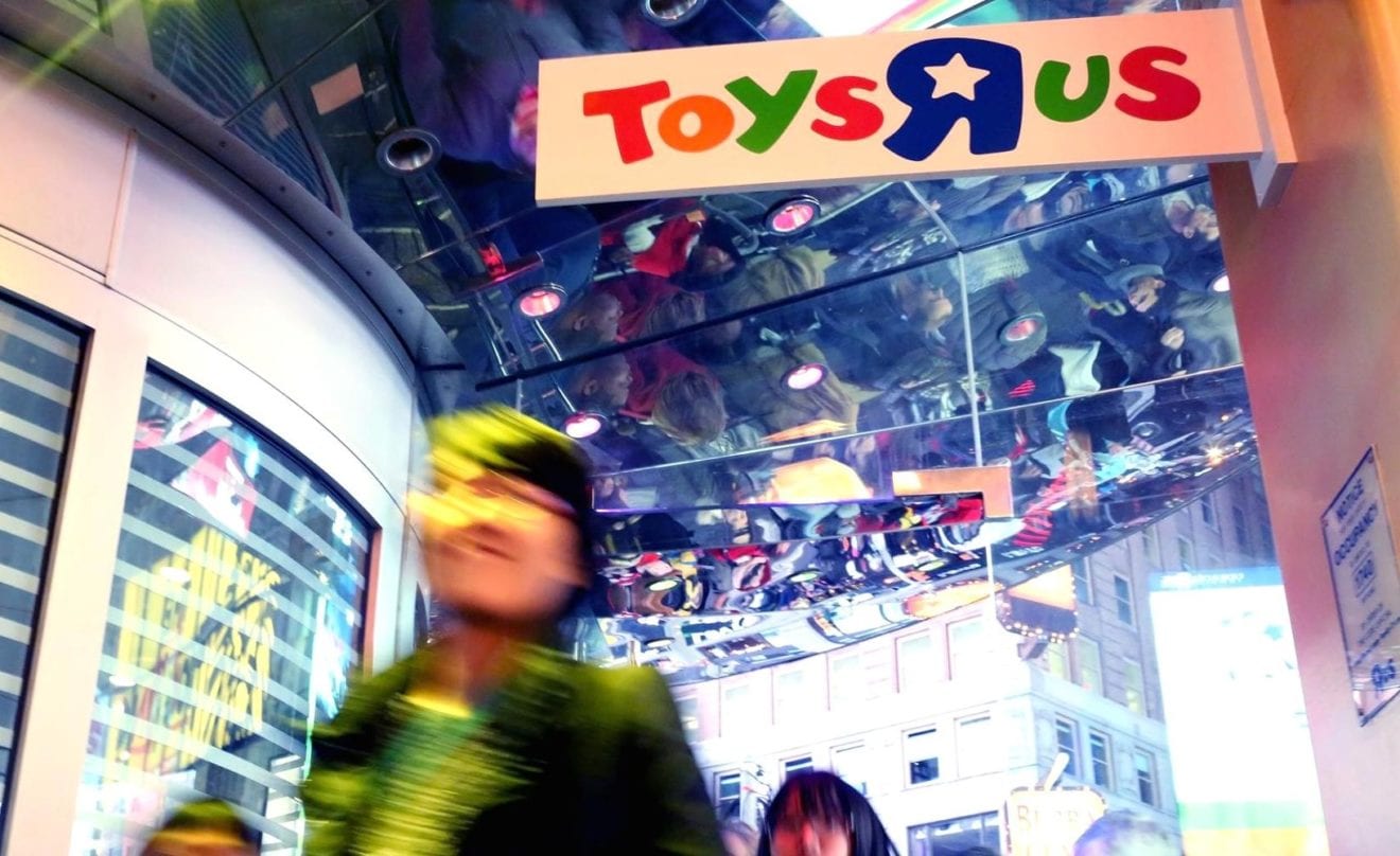 Toys R Us calls in restructuring advisors