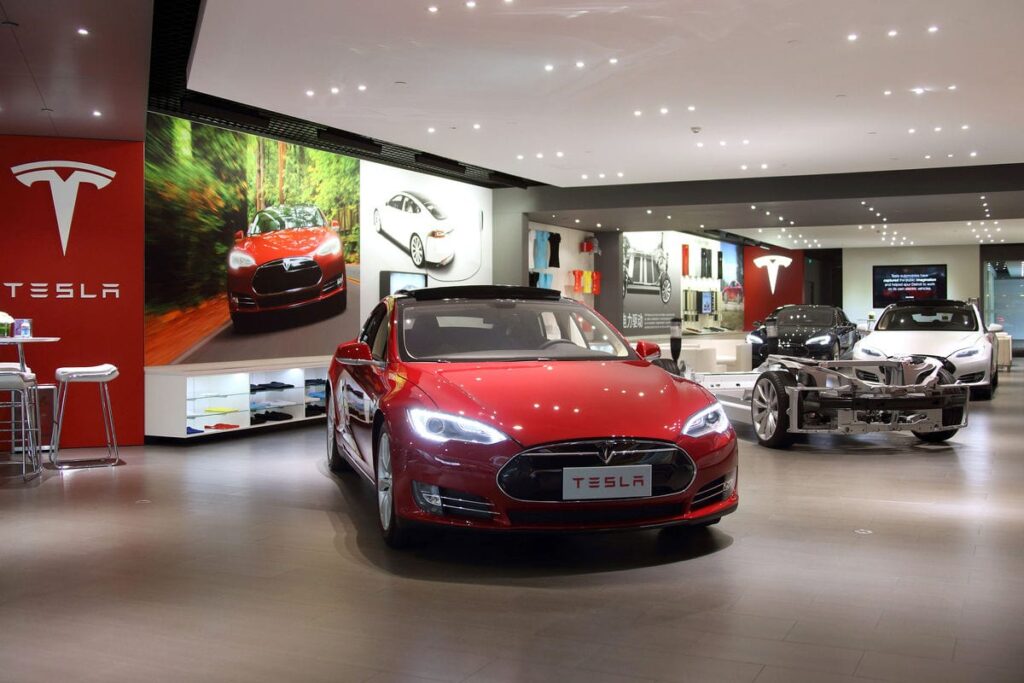 Tesla Opens 17th Experience Store In China
