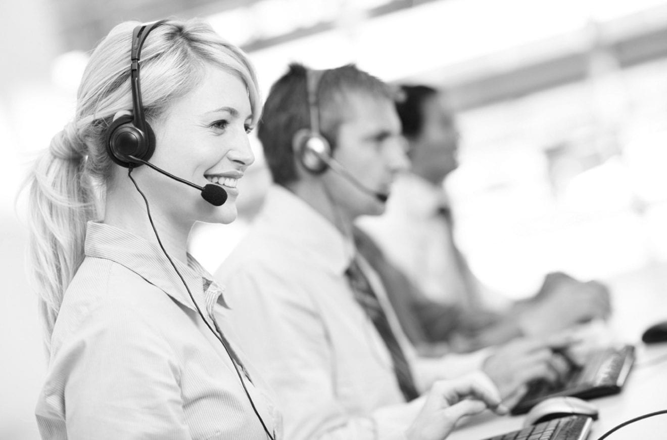 Singtel adopts web chat to improve customer service