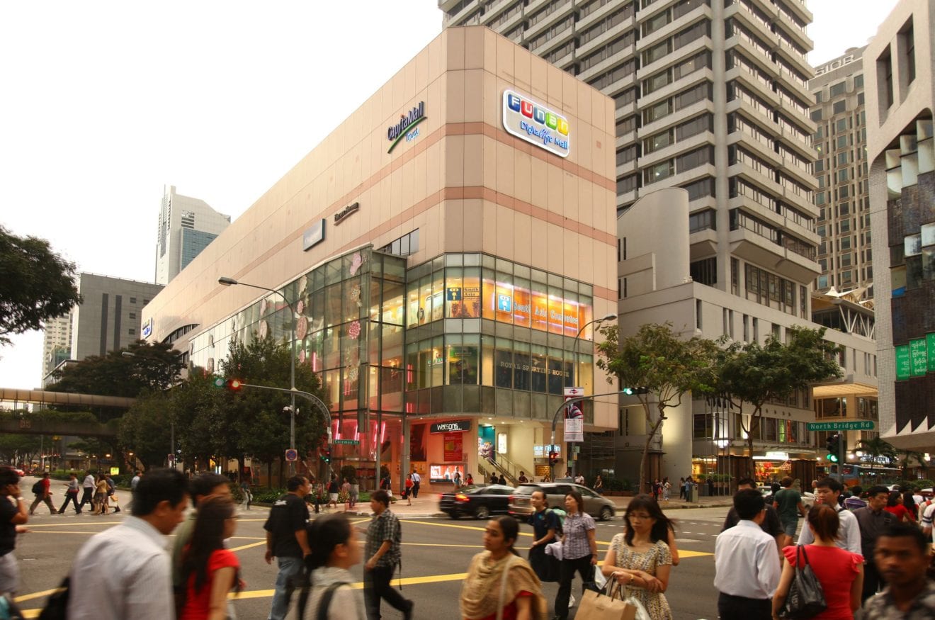 Singapore retail rents fall