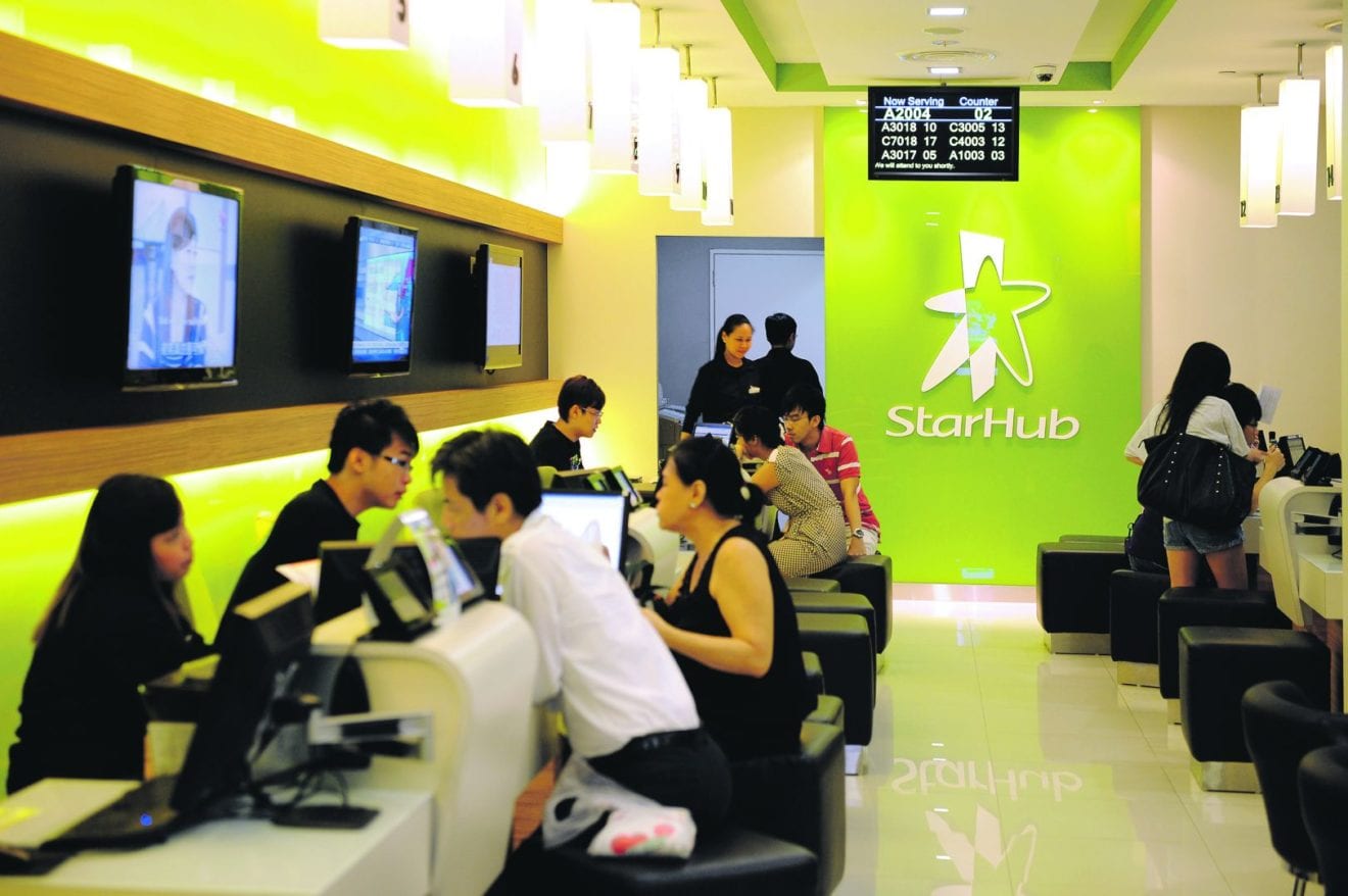 M1 joins StarHub in electricity play