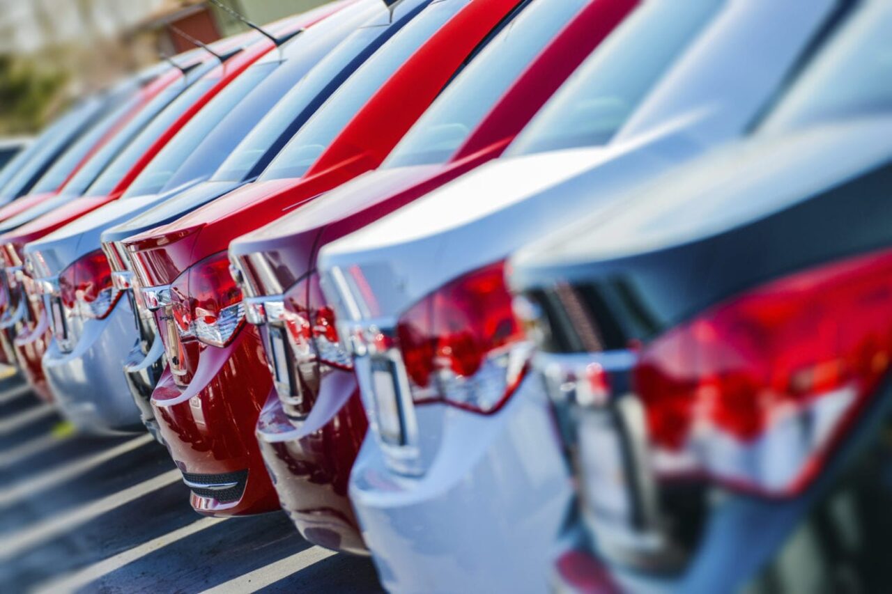 Vietnam begins to make switch to online car sales