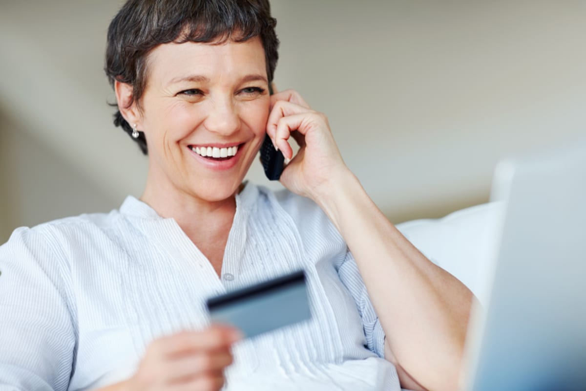 Shopping by phone keeps rising