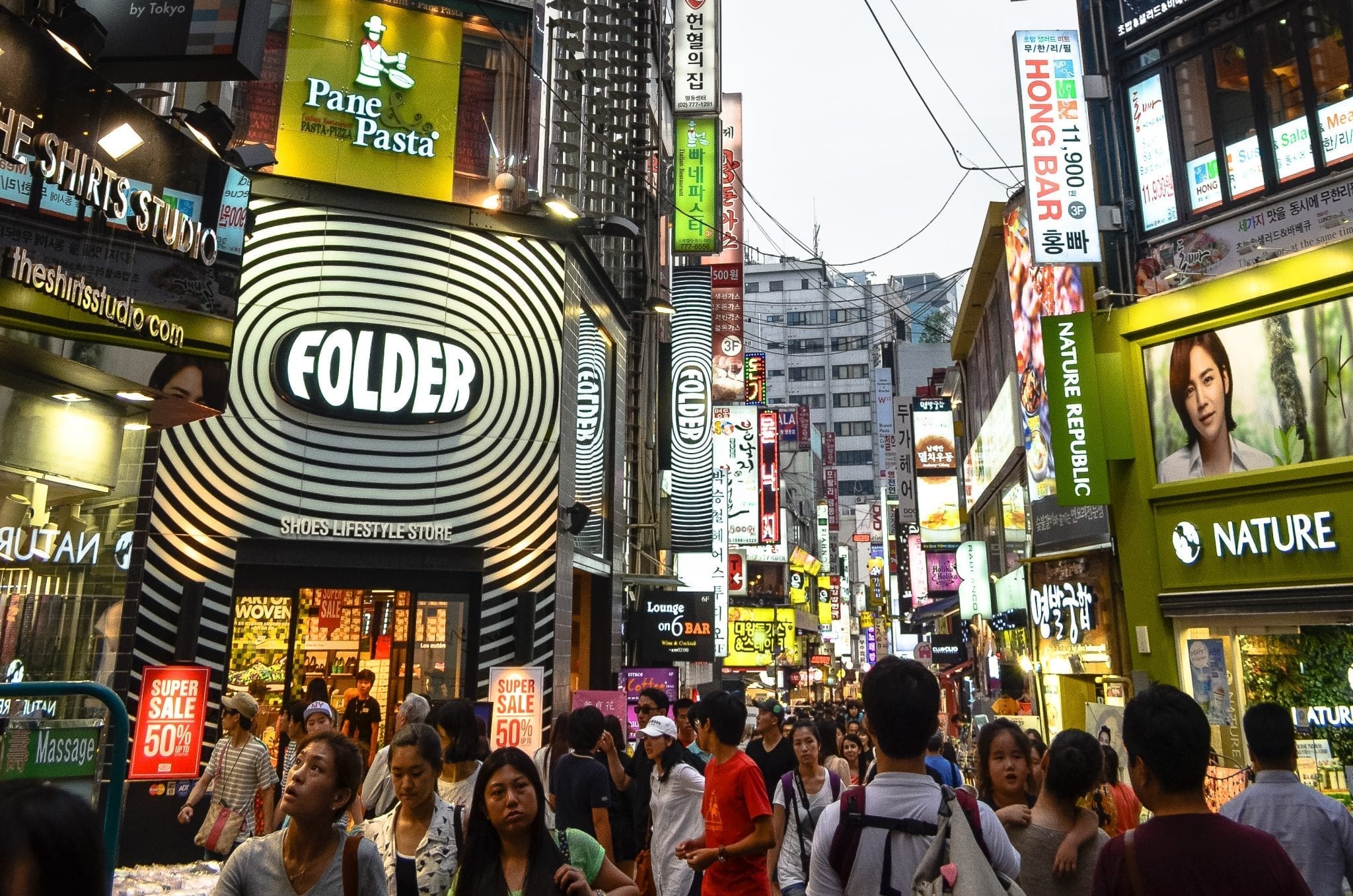 Myeong-dong ranked as world’s 8th most pricey retail area