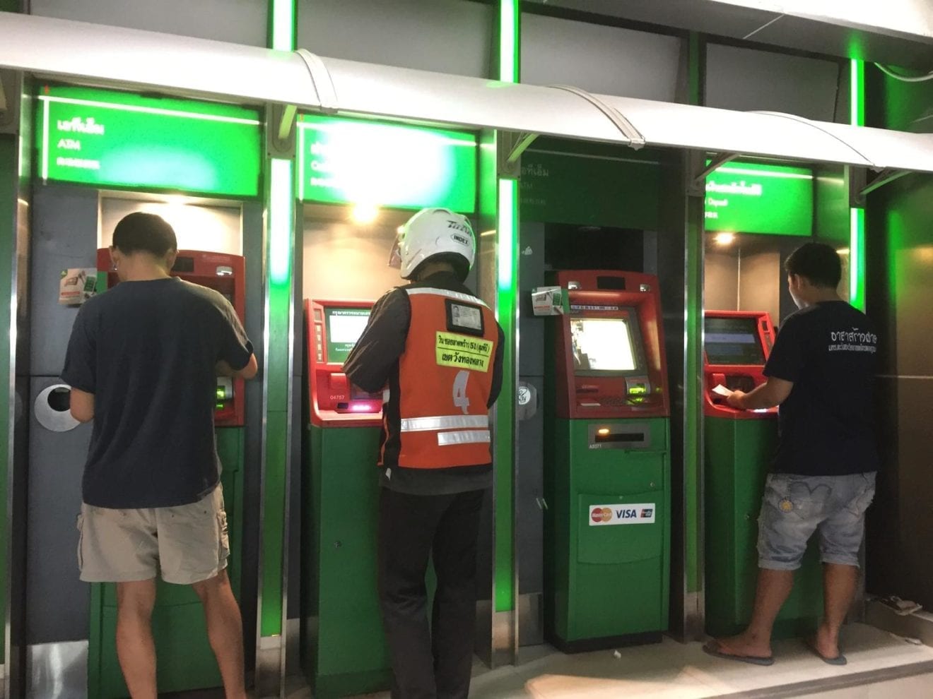 Thai Bankers Association explains mobile banking outage