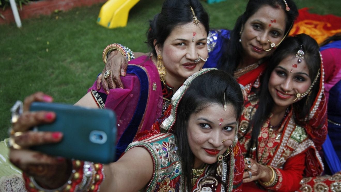 The world’s second largest smartphone market sees shipments drop in half during Q2