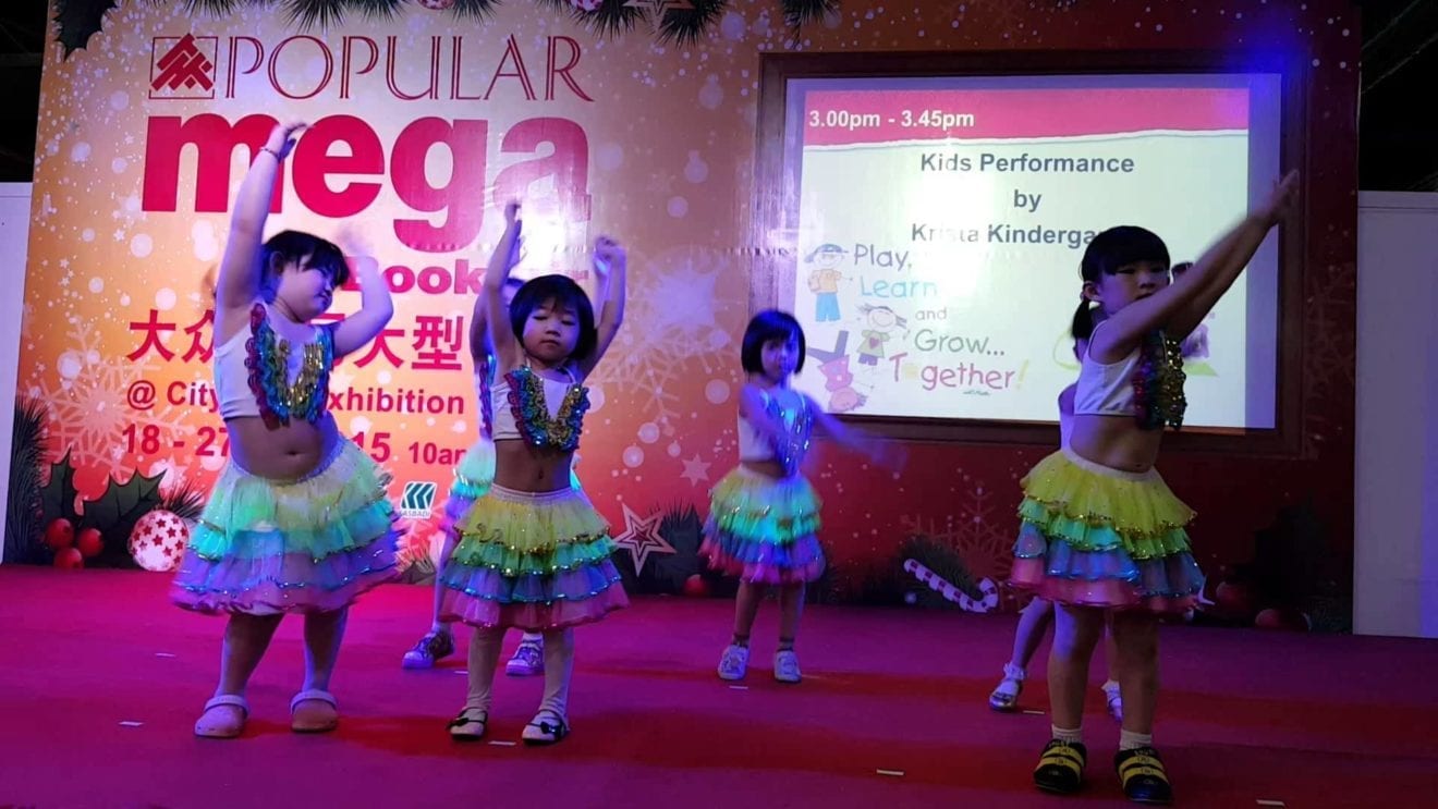 Popular Mega bookfair draws 90,000 visitors
