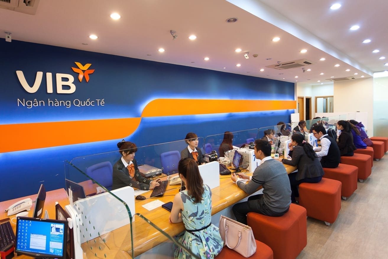 Banks expand networks to attract more customers