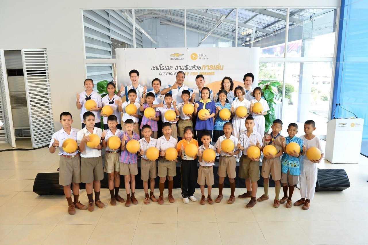 Chevrolet Sales Thailand Hands Out 500 One World Futbols