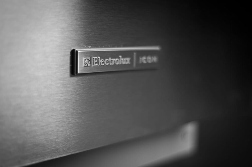 Electrolux deal wtih GE falls through