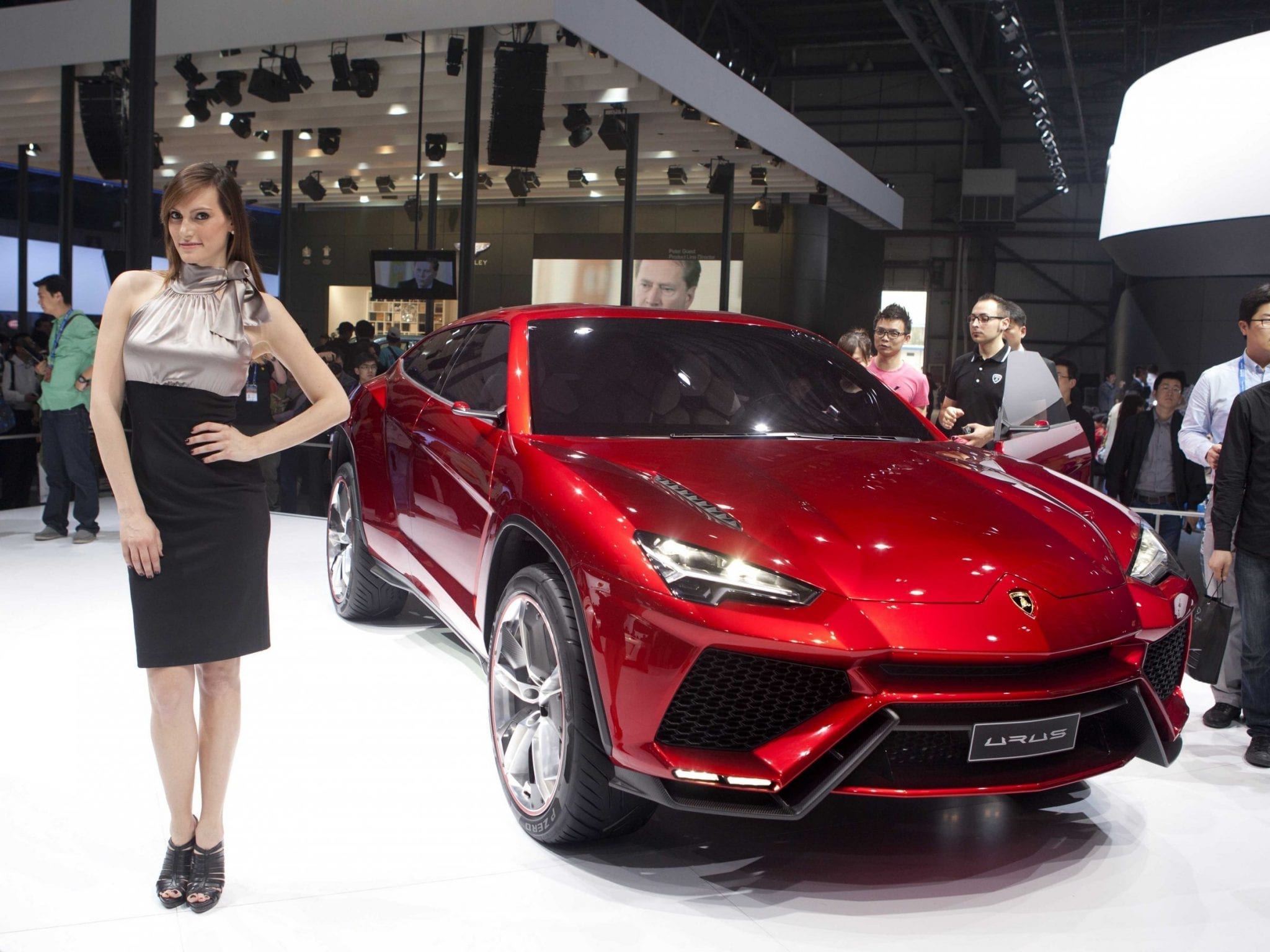 Lamborghini to launch its first plug-in hybrid SUV