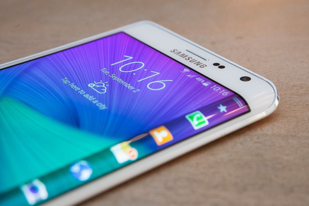 Fierce competition takes heavy toll on smartphone market in Bangkok