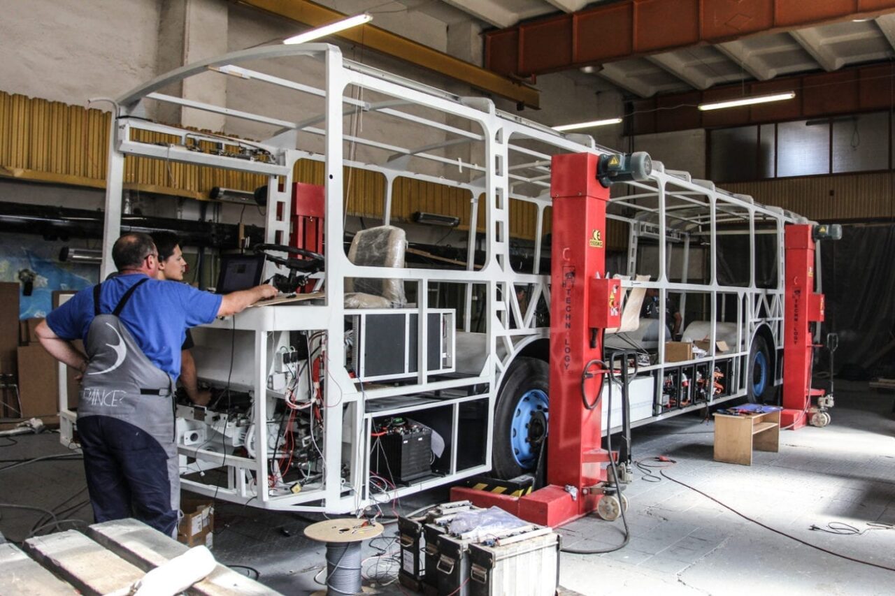 Buss Assembly line
